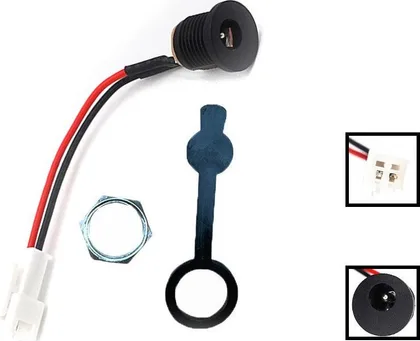 Nabíjecí port DC 5,5 × 2,1